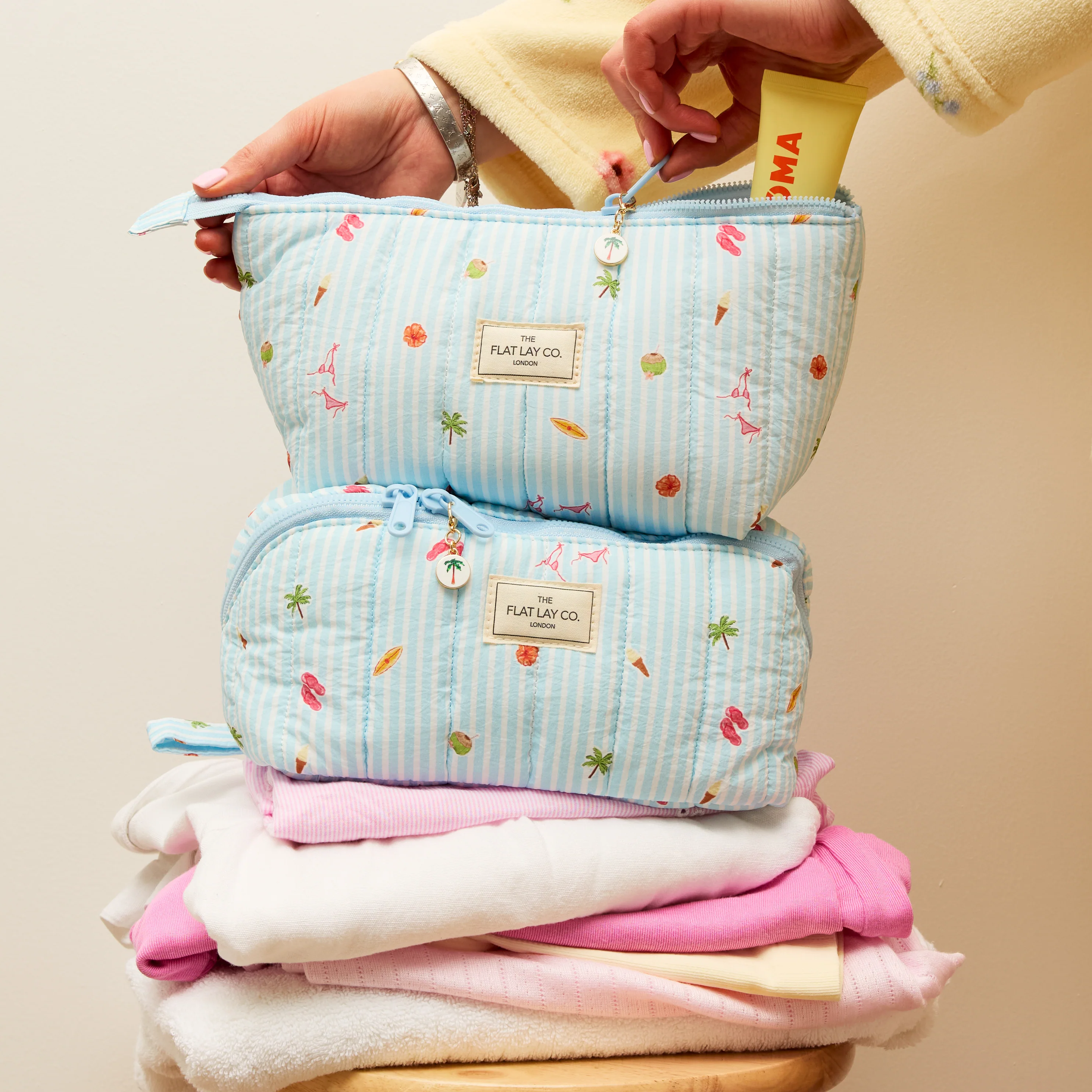 Marshmallow Flat Lay Makeup Box Bag - Playa - Image 7